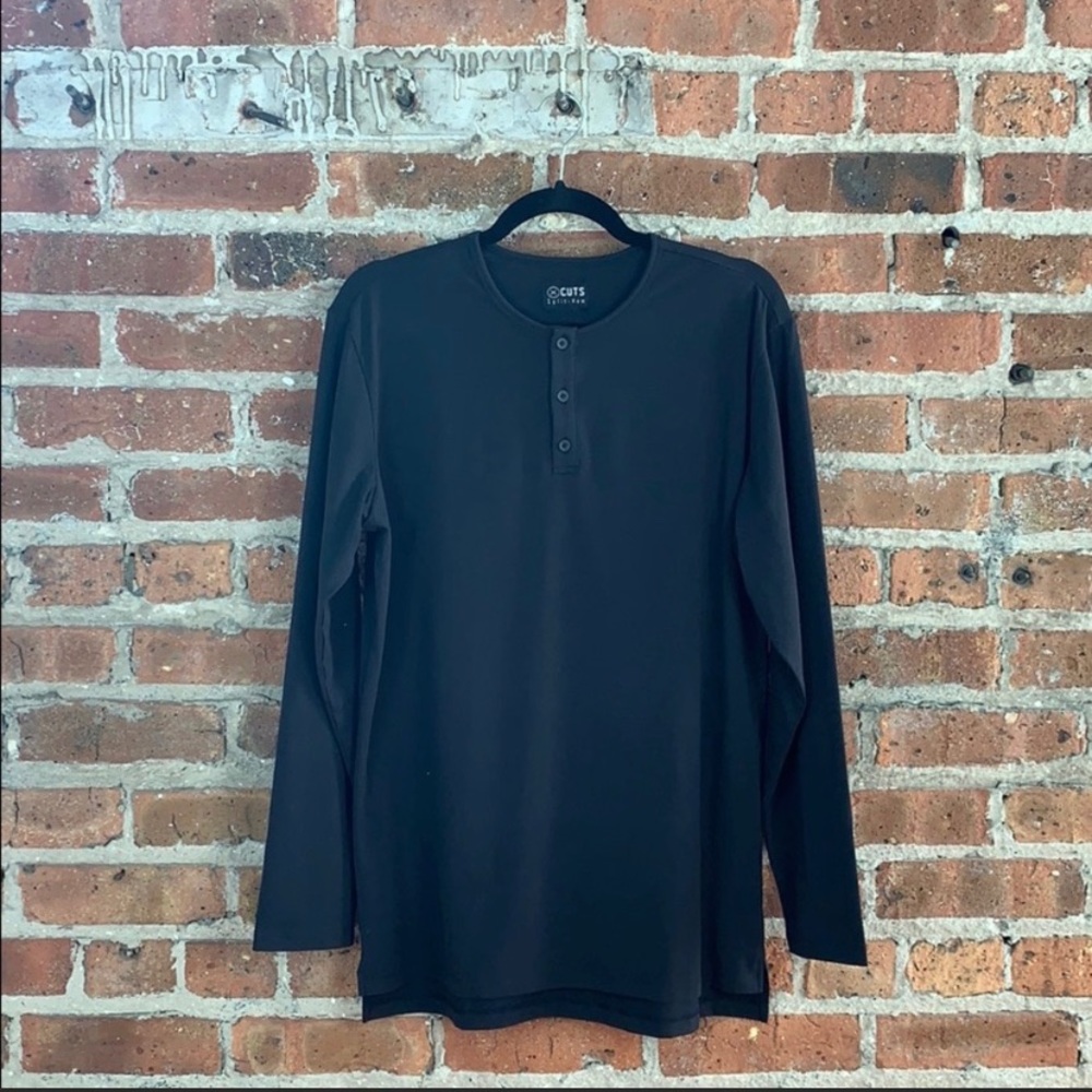 Cuts Henley Black